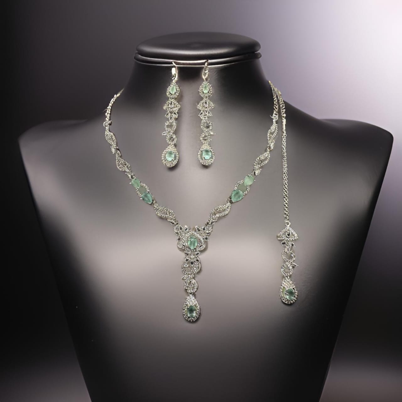 Green Gemstone Set