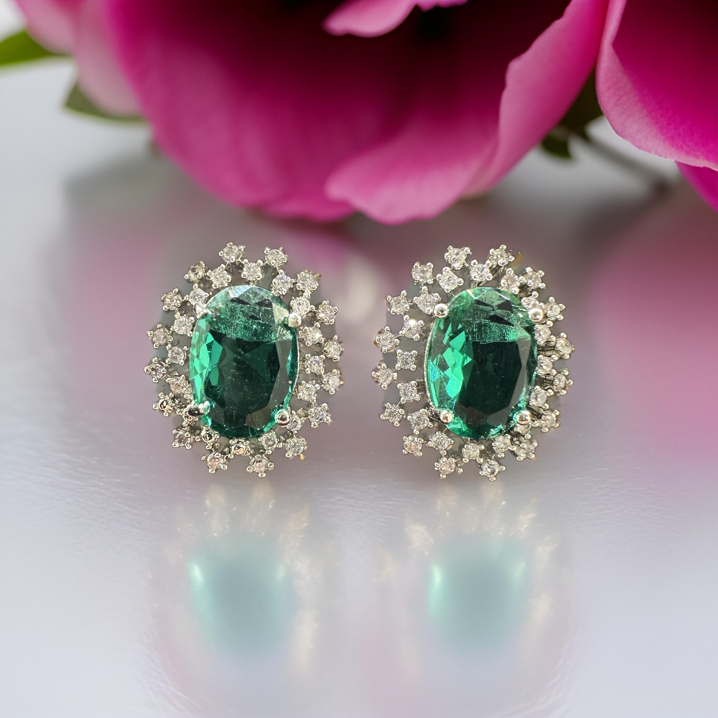 Emerald Green Ear Studs